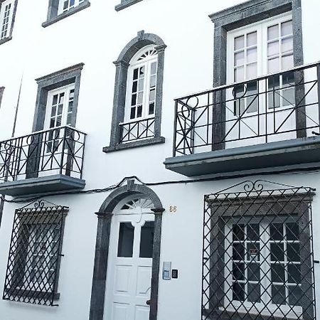 Colegio 86 Ponta Delgada Exterior foto