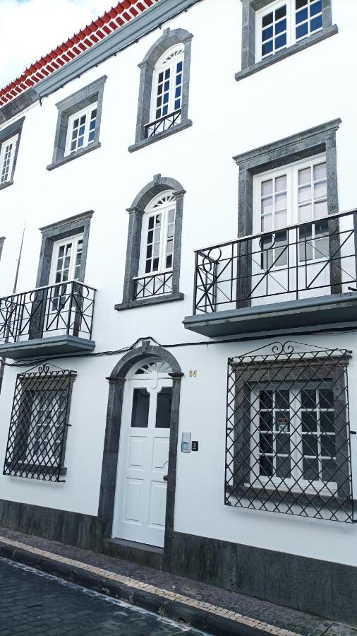 Colegio 86 Ponta Delgada Exterior foto