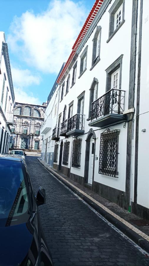 Colegio 86 Ponta Delgada Exterior foto